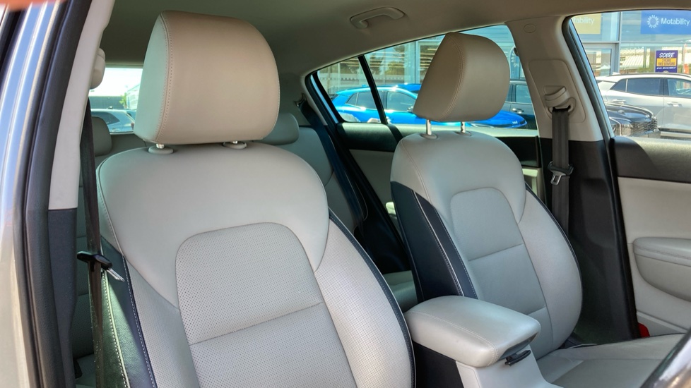 Kia Sportage 1.6 GDi ISG Platinum Edition 5dr Petrol Estate - Image 21