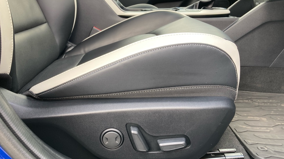 Kia K4 1.0T-GDi 115 48V GT-Line S 5dr DCT Petrol Hatchback - Image 22