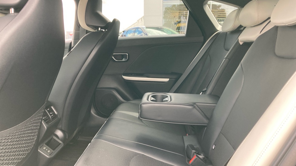 Kia K4 1.0T-GDi 115 48V GT-Line S 5dr DCT Petrol Hatchback - Image 16