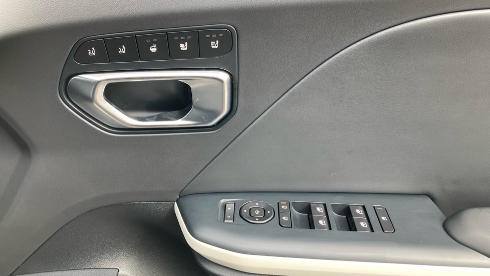 Kia K4 1.0T-GDi 115 48V GT-Line S 5dr DCT Petrol Hatchback - Image 23