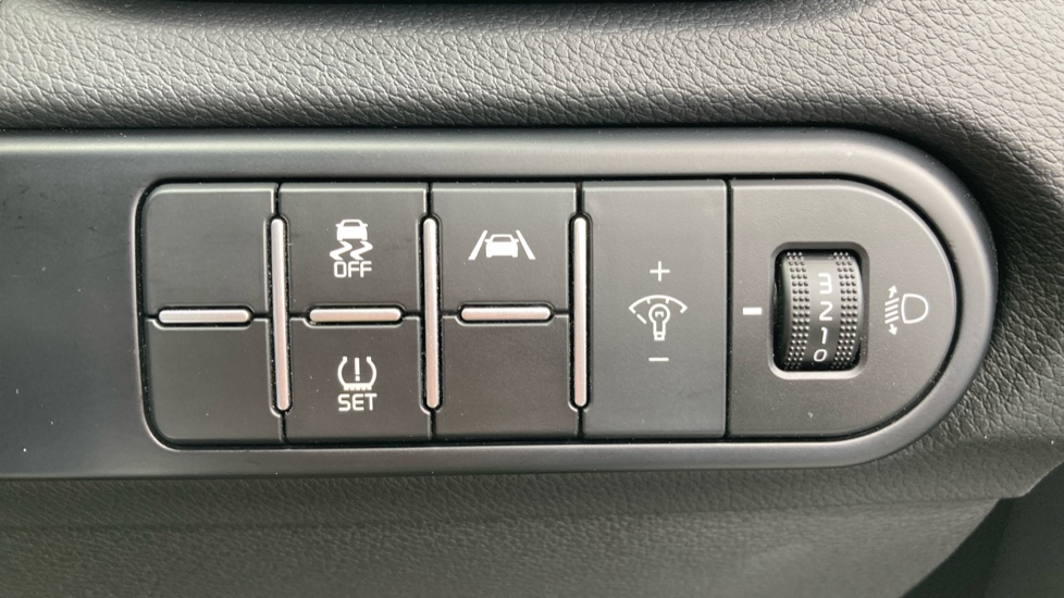 Kia Xceed 1.5T GDi ISG GT-Line 5dr Petrol Hatchback - Image 41