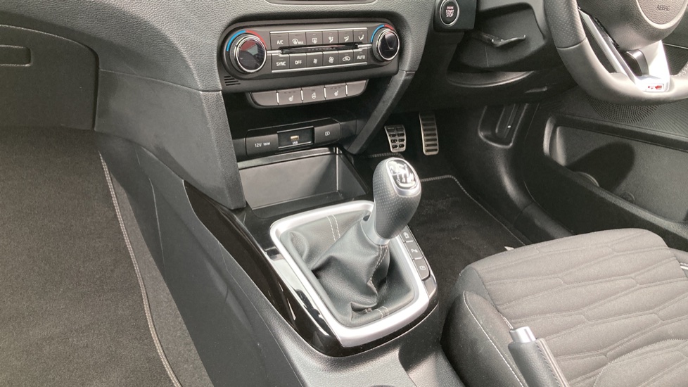Kia Ceed 1.5T GDi ISG GT-Line 5dr Petrol Hatchback - Image 13
