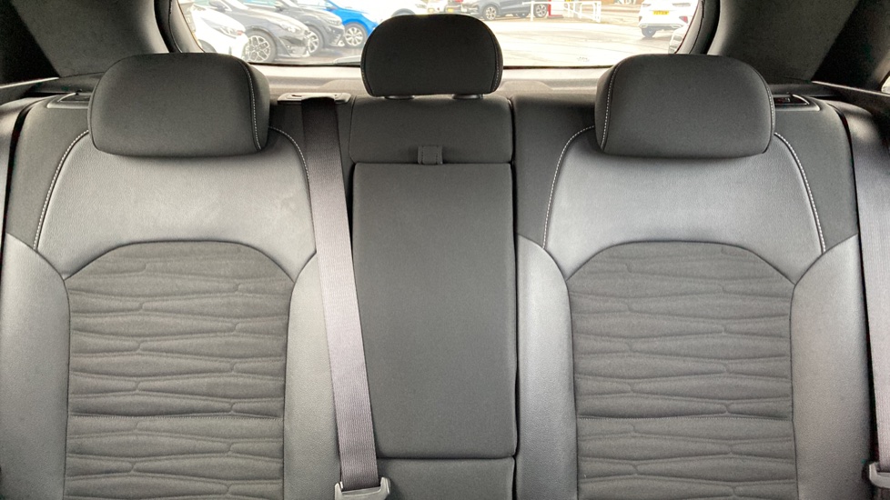 Kia Ceed 1.5T GDi ISG GT-Line 5dr Petrol Hatchback - Image 15