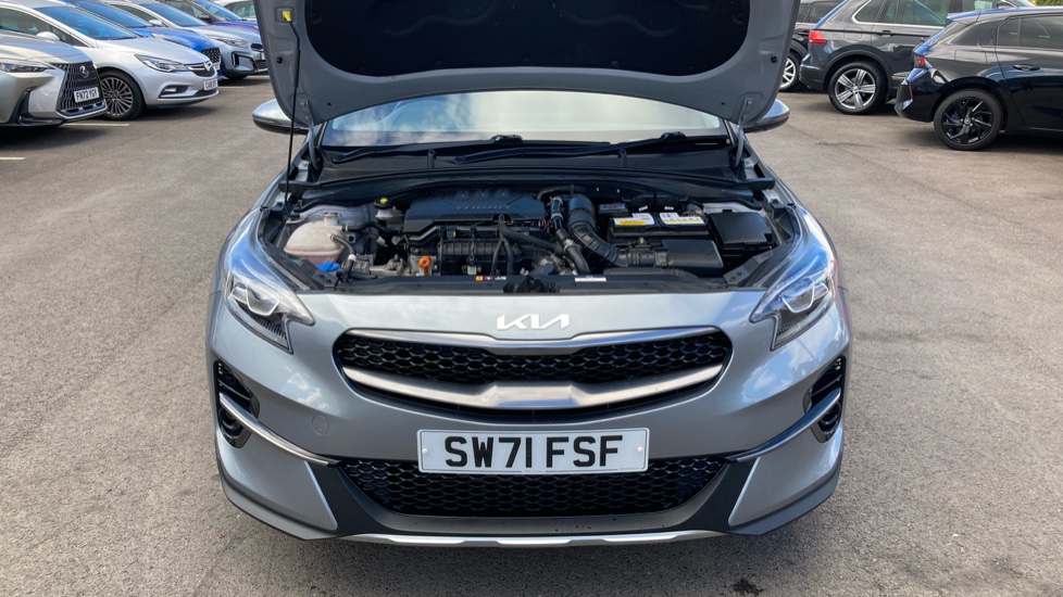 Kia Xceed 1.0T GDi ISG Connect 5dr Petrol Hatchback - Image 8