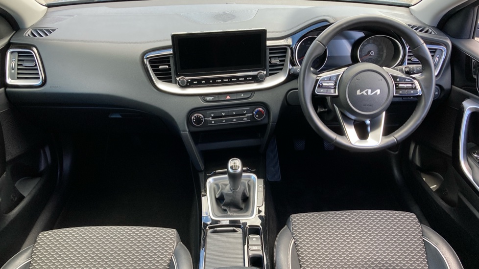 Kia Xceed 1.0T GDi ISG Connect 5dr Petrol Hatchback - Image 10