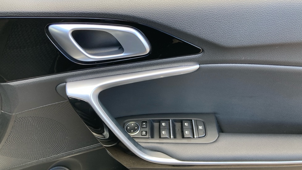 Kia Xceed 1.0T GDi ISG Connect 5dr Petrol Hatchback - Image 22
