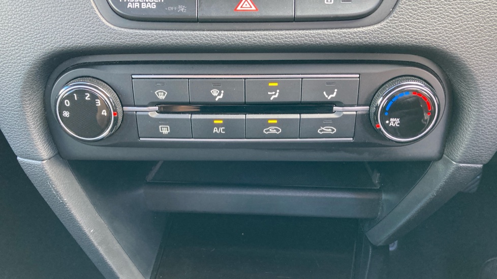Kia Xceed 1.0T GDi ISG Connect 5dr Petrol Hatchback - Image 26