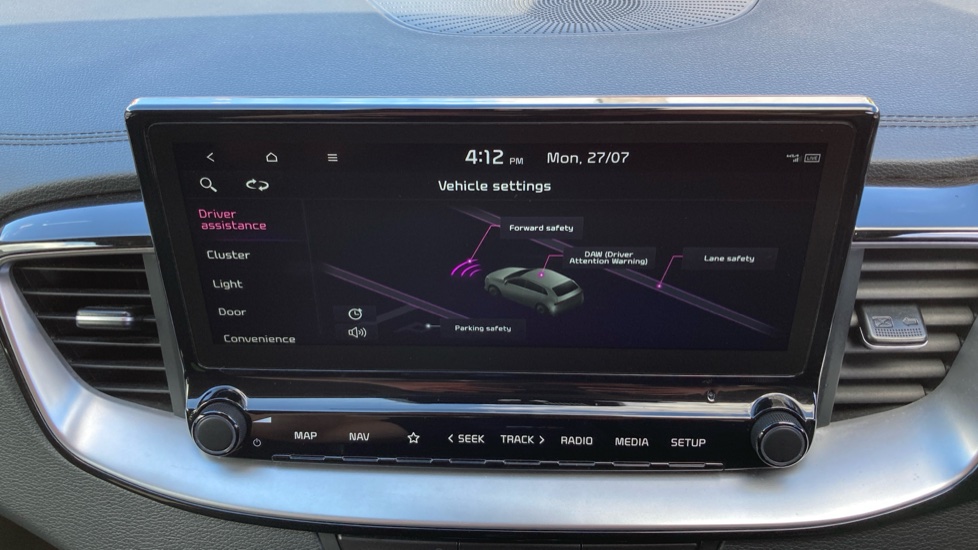 Kia Xceed 1.0T GDi ISG Connect 5dr Petrol Hatchback - Image 32