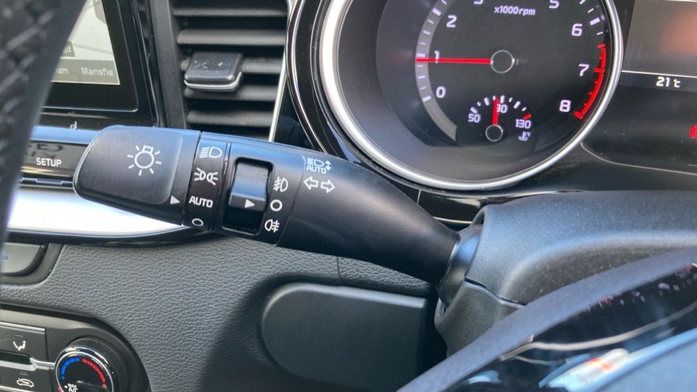 Kia Xceed 1.0T GDi ISG Connect 5dr Petrol Hatchback - Image 37