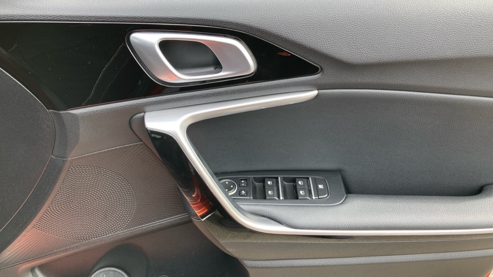 Kia Ceed 1.5T GDi ISG GT-Line 5dr Petrol Hatchback - Image 22