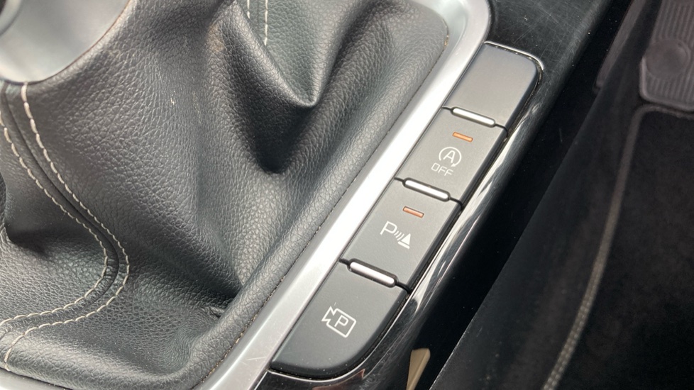 Kia Ceed 1.5T GDi ISG GT-Line 5dr Petrol Hatchback - Image 23