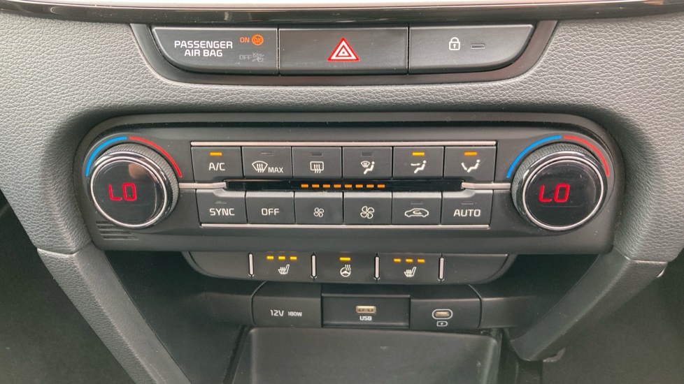 Kia Ceed 1.5T GDi ISG GT-Line 5dr Petrol Hatchback - Image 26