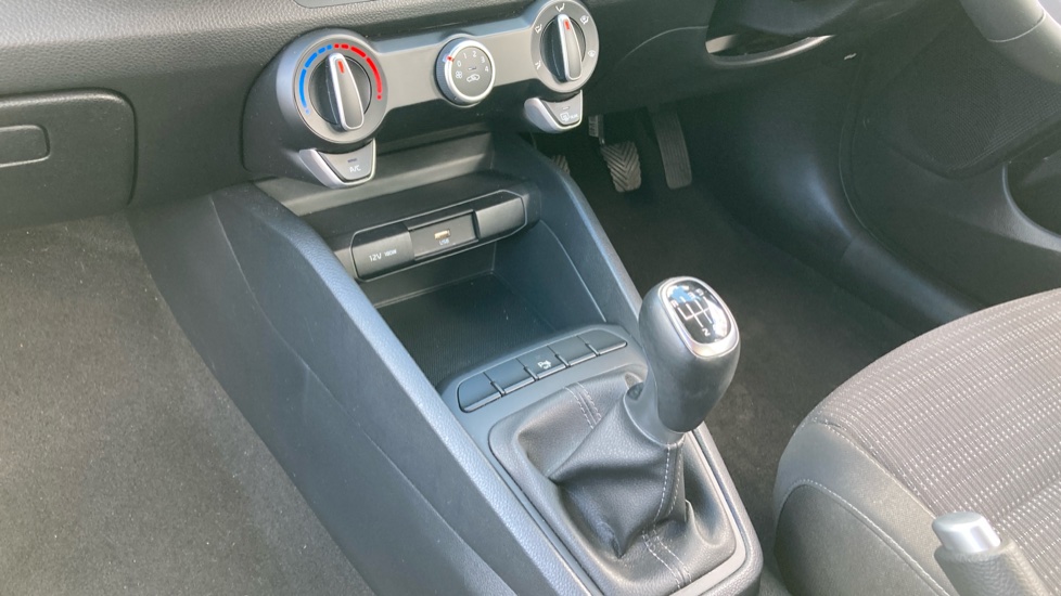 Kia Stonic 1.0T GDi 99 2 5dr Petrol Estate - Image 13