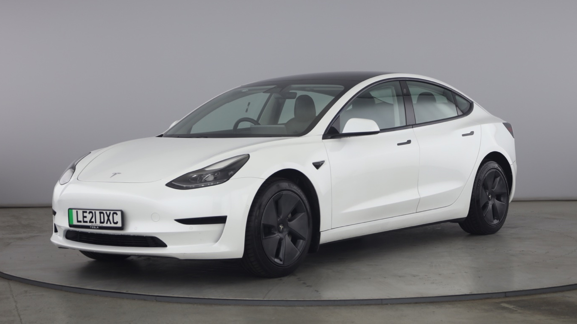 Tesla Model 3 Saloon Standard Plus 4dr Auto