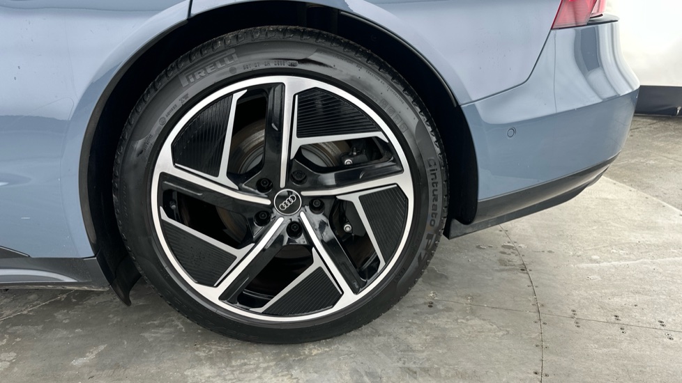 AUDI E-TRON GT SALOON 390kW Quattro 93kWh Vorsprung 4dr Auto