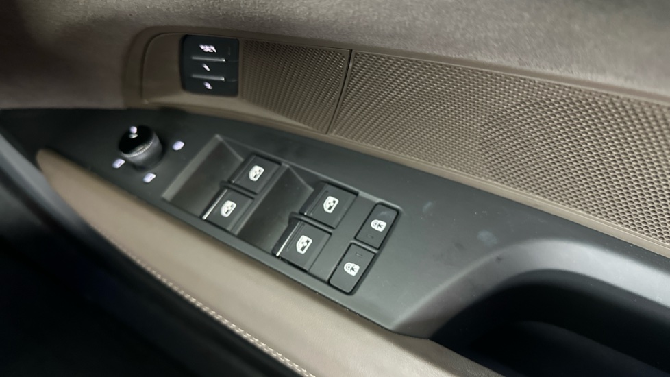 AUDI E-TRON GT SALOON 390kW Quattro 93kWh Vorsprung 4dr Auto