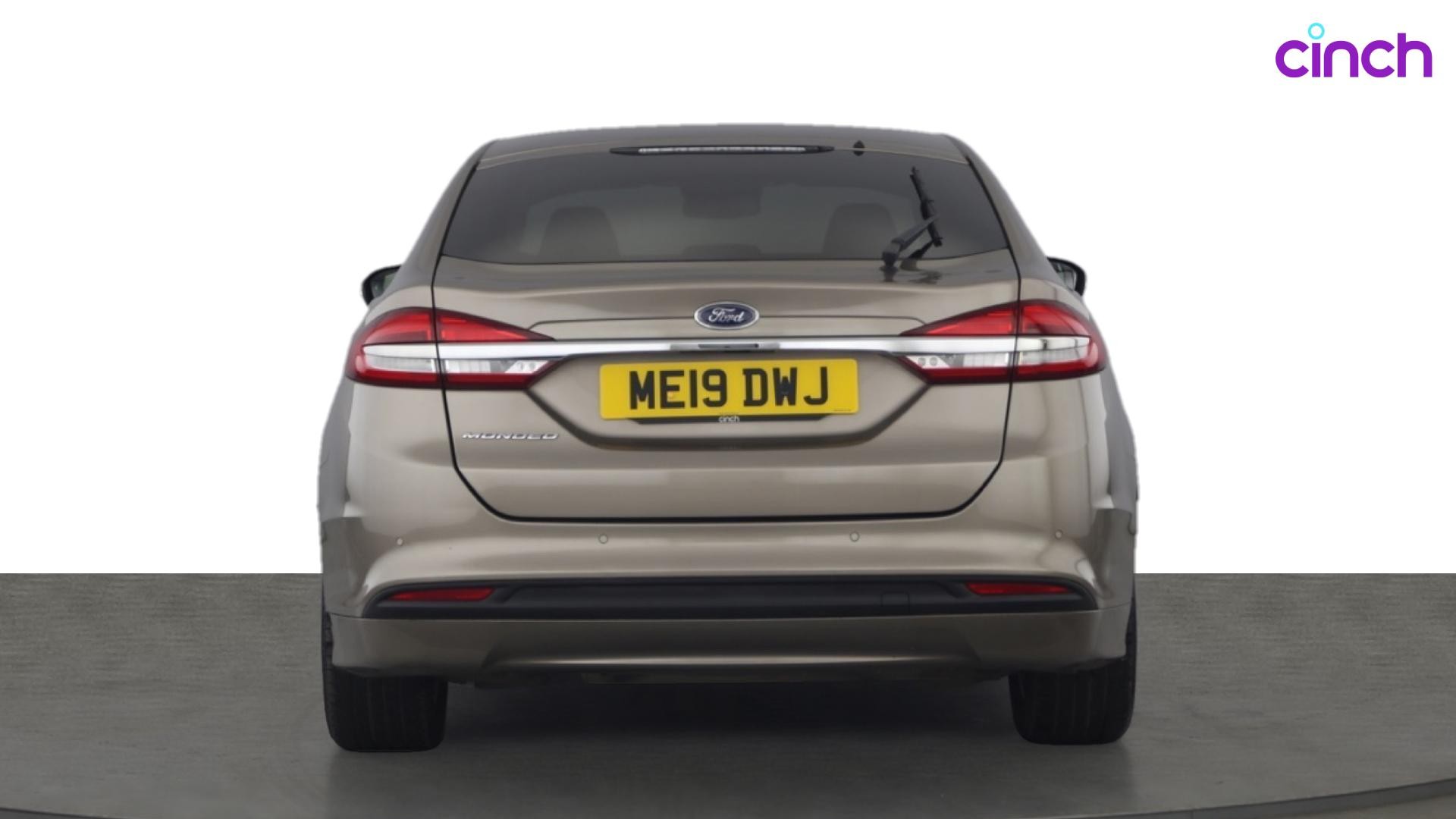 Used 2019 SILVER Ford Mondeo 2.0 EcoBlue Zetec Edition 5dr, 30,557 