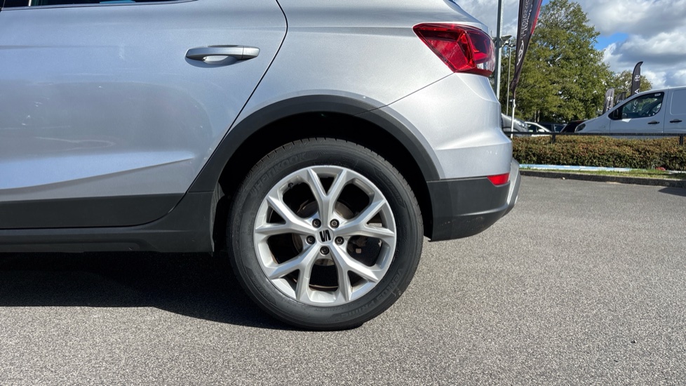 SEAT Arona 1.0 TSI 110 FR 5dr DSG Petrol Hatchback - Image 7