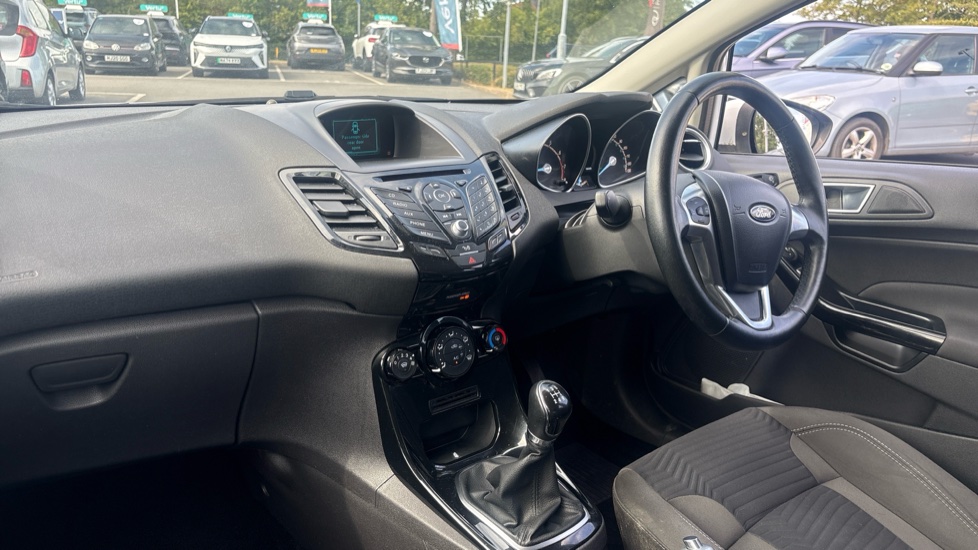 Ford Fiesta 1.25 82 Zetec 5dr Petrol Hatchback - Image 9