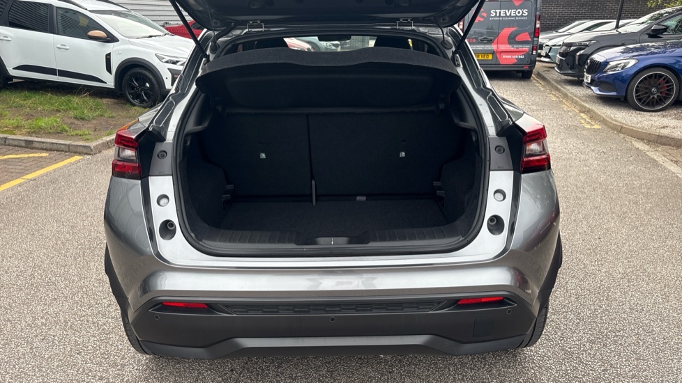 Nissan Juke 1.6 Hybrid N-Connecta 5dr Auto Hybrid Hatchback - Image 4