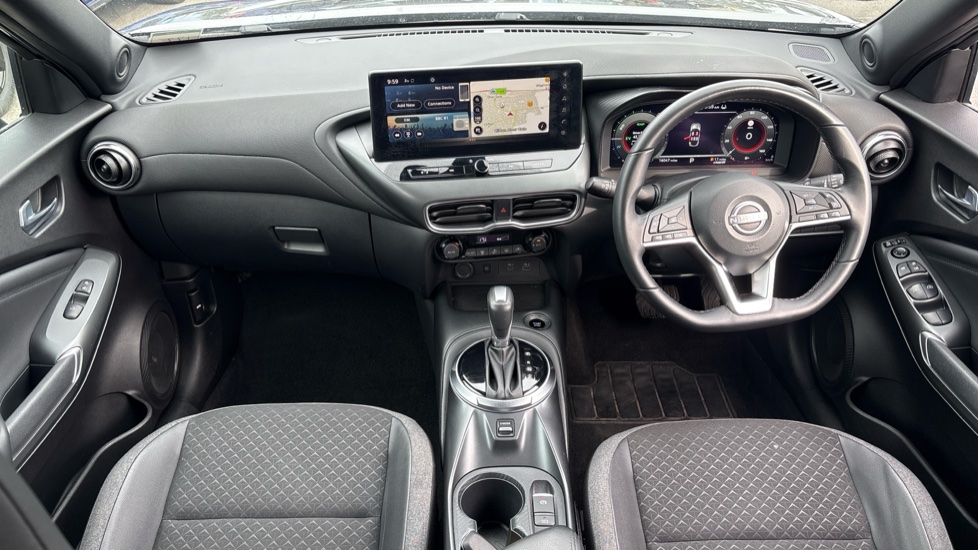 Nissan Juke 1.6 Hybrid N-Connecta 5dr Auto Hybrid Hatchback - Image 10
