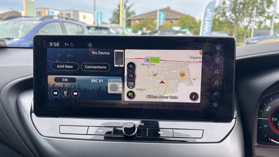 Nissan Juke 1.6 Hybrid N-Connecta 5dr Auto Hybrid Hatchback - Image 12