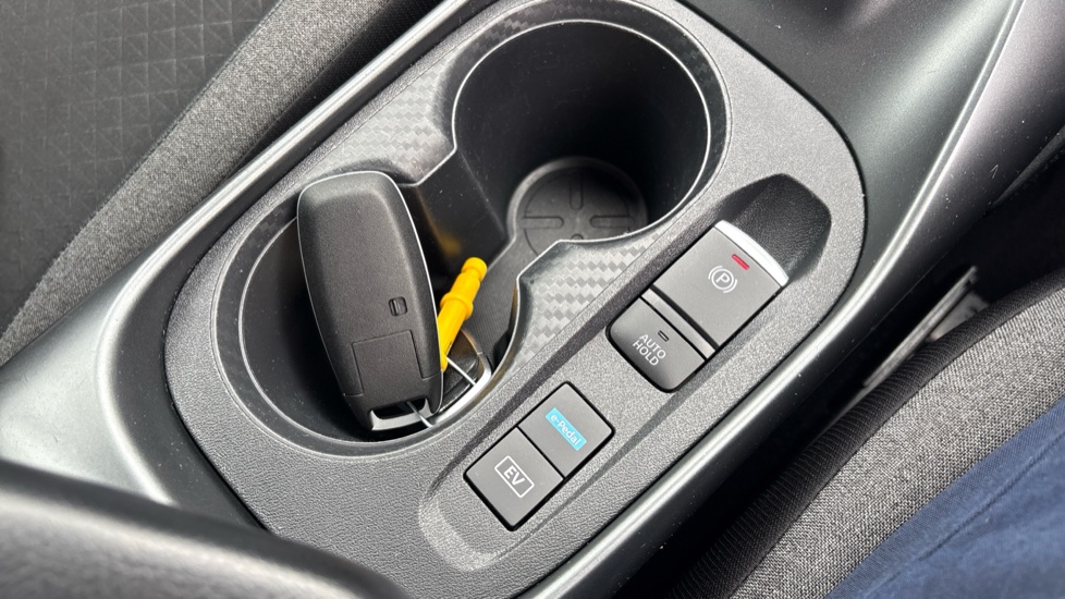 Nissan Juke 1.6 Hybrid N-Connecta 5dr Auto Hybrid Hatchback - Image 37
