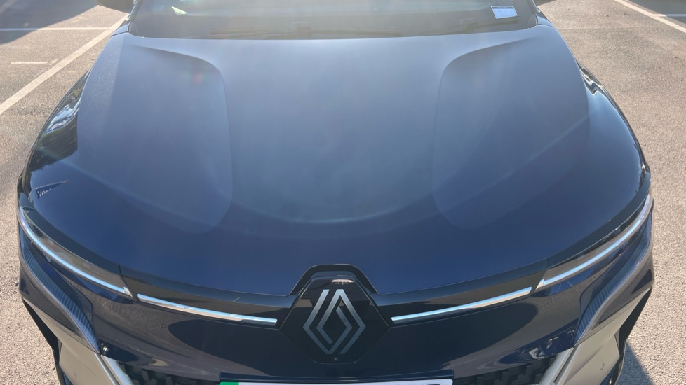 Renault Megane E-Tech EV60 160kW Iconic Comfort Range 60kWh 5dr Auto Electric Hatchback - Image 8