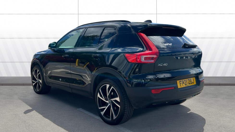 Volvo XC40 1.5 T3 [163] R DESIGN Pro 5dr Geartronic Petrol Estate - Image 2