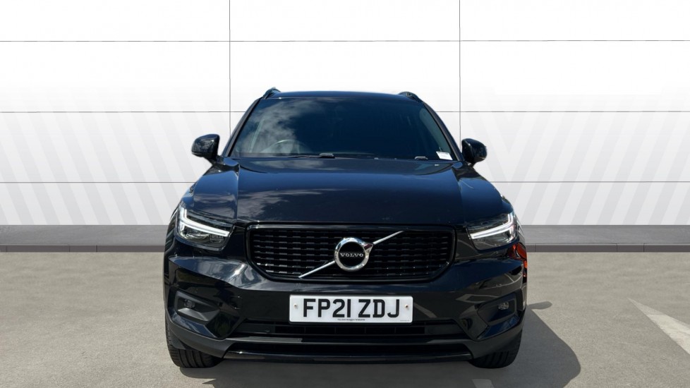 Volvo XC40 1.5 T3 [163] R DESIGN Pro 5dr Geartronic Petrol Estate - Image 3