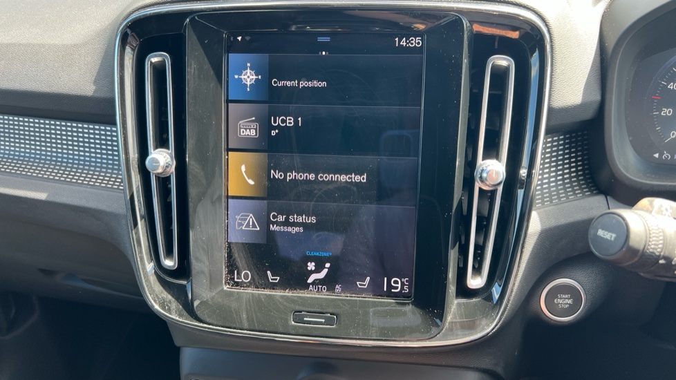 Volvo XC40 1.5 T3 [163] R DESIGN Pro 5dr Geartronic Petrol Estate - Image 12