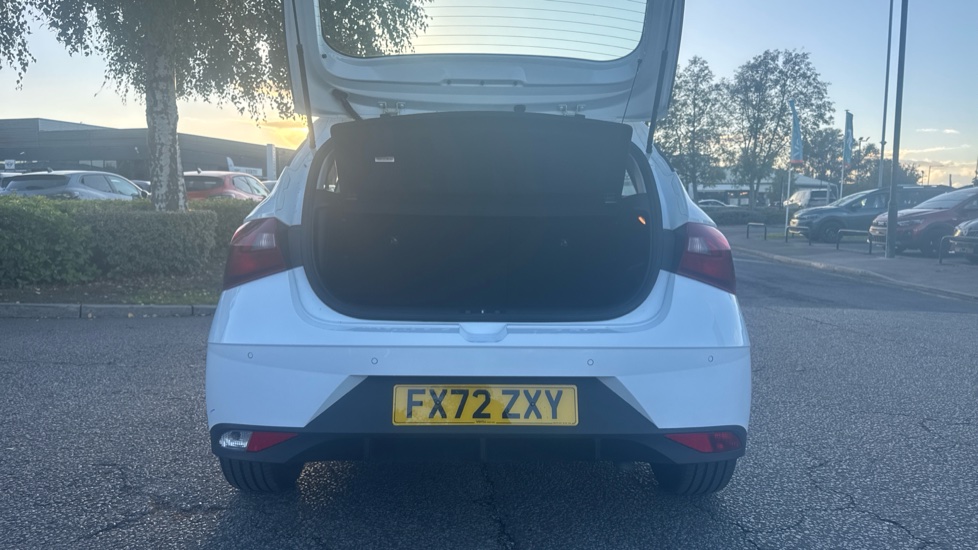 Hyundai i20 1.0T GDi 48V MHD SE Connect 5dr Petrol Hatchback - Image 4