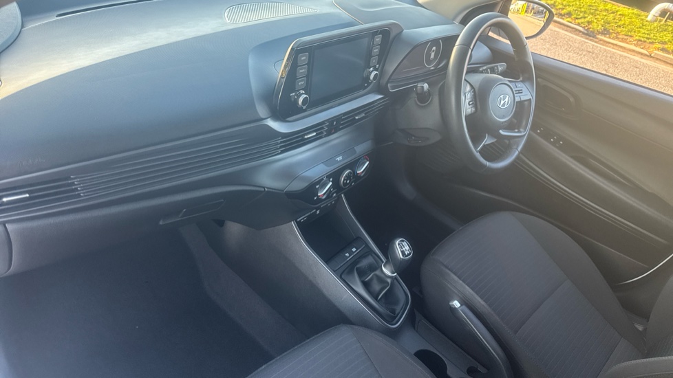 Hyundai i20 1.0T GDi 48V MHD SE Connect 5dr Petrol Hatchback - Image 9