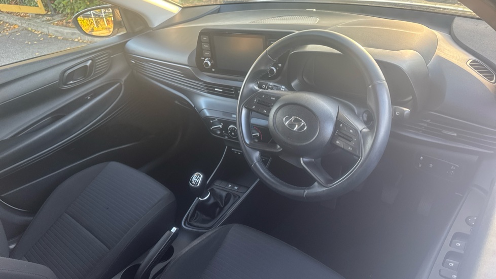 Hyundai i20 1.0T GDi 48V MHD SE Connect 5dr Petrol Hatchback - Image 11