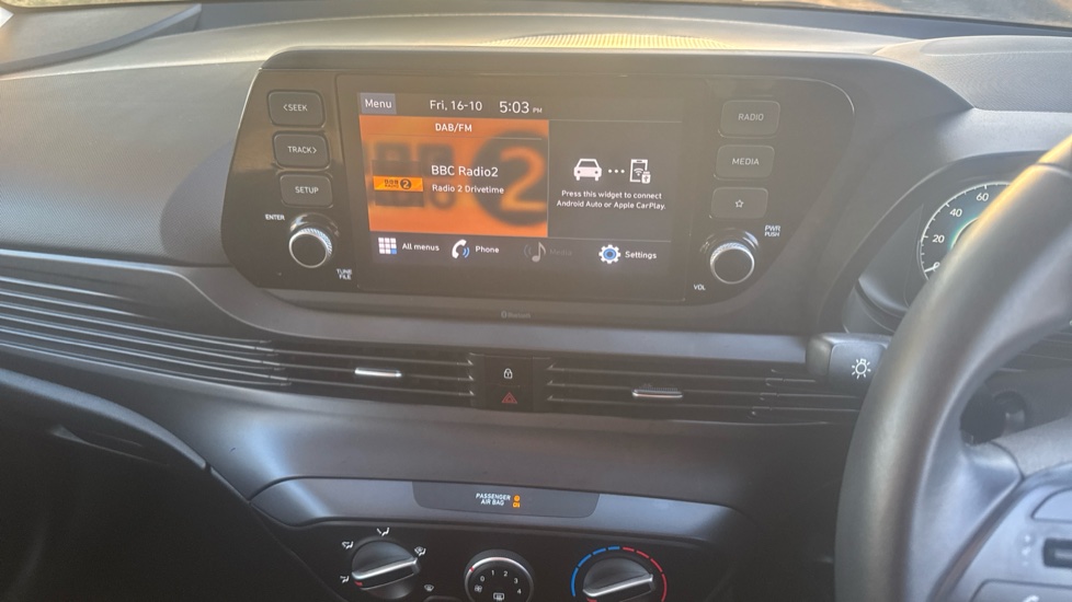 Hyundai i20 1.0T GDi 48V MHD SE Connect 5dr Petrol Hatchback - Image 12