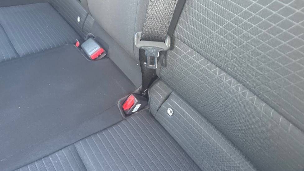 Hyundai i20 1.0T GDi 48V MHD SE Connect 5dr Petrol Hatchback - Image 17