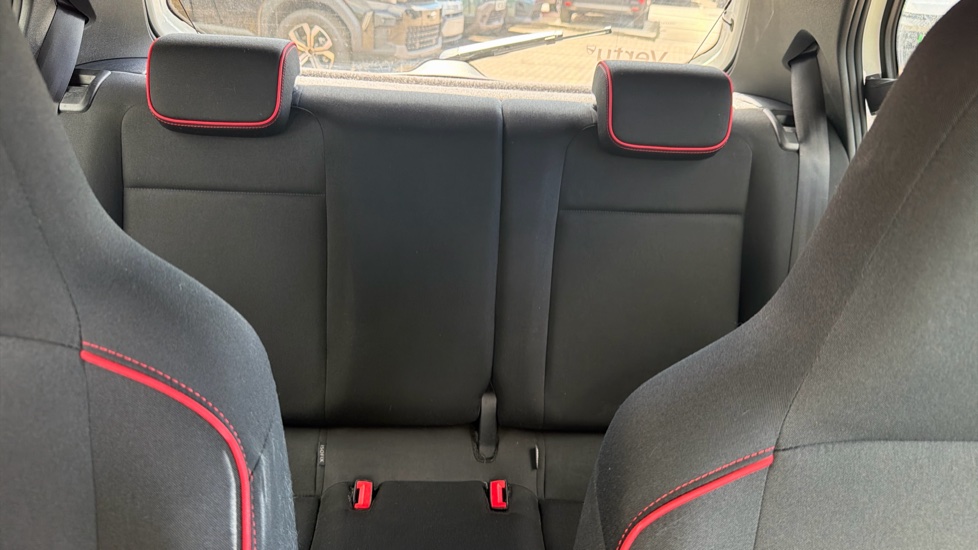 SEAT Mii 1.0 75 FR Line 5dr Petrol Hatchback - Image 15