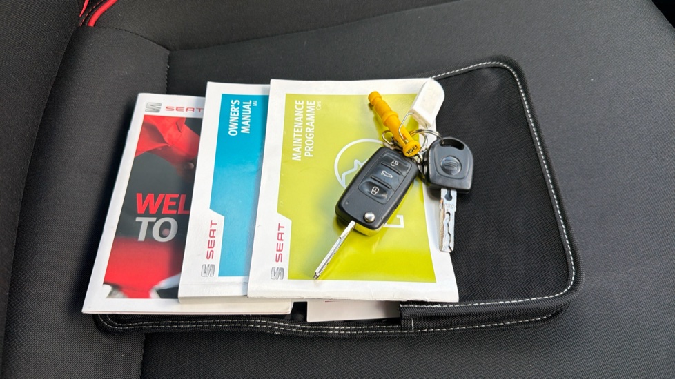 SEAT Mii 1.0 75 FR Line 5dr Petrol Hatchback - Image 19