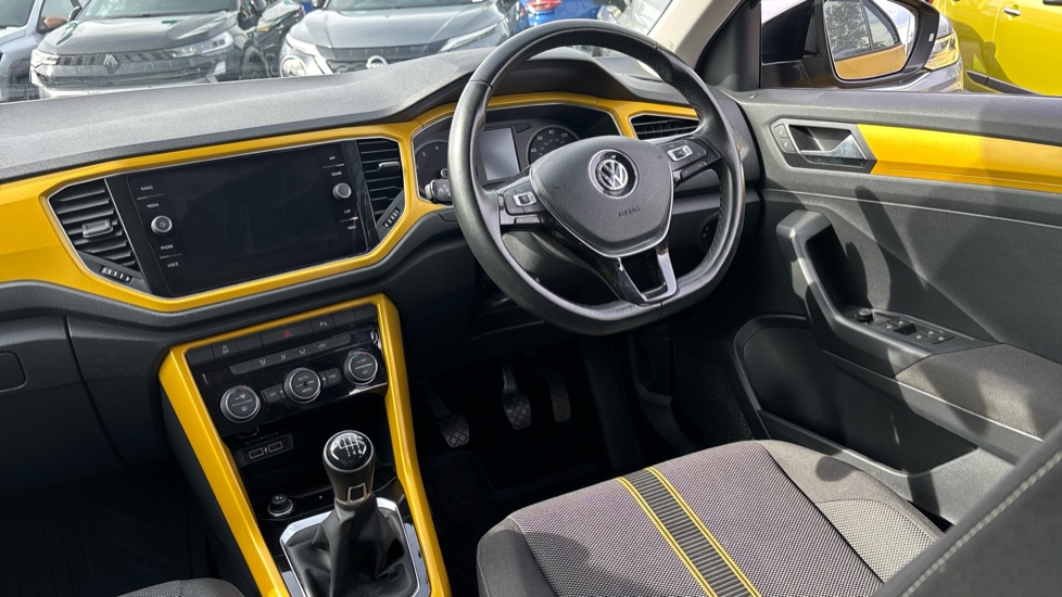 Volkswagen T-Roc 1.0 TSI Design 5dr Petrol Hatchback - Image 9
