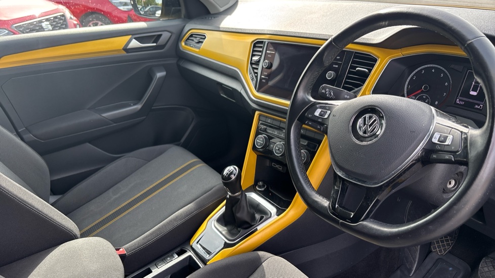 Volkswagen T-Roc 1.0 TSI Design 5dr Petrol Hatchback - Image 11