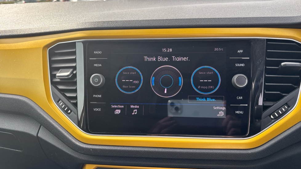 Volkswagen T-Roc 1.0 TSI Design 5dr Petrol Hatchback - Image 27
