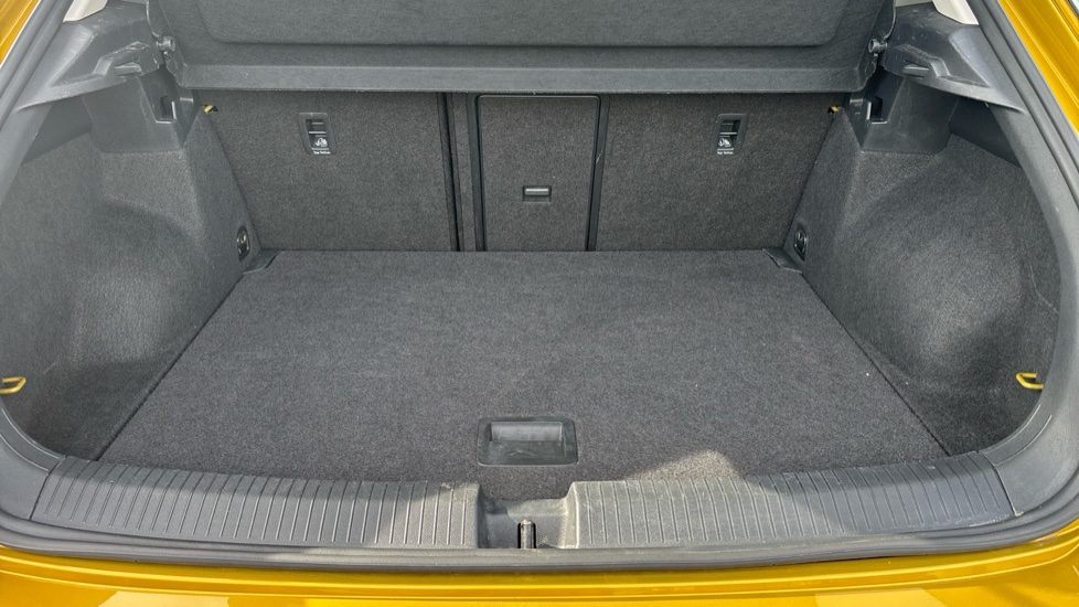 Volkswagen T-Roc 1.0 TSI Design 5dr Petrol Hatchback - Image 49