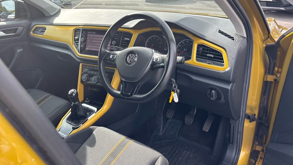 Volkswagen T-Roc 1.0 TSI Design 5dr Petrol Hatchback - Image 52