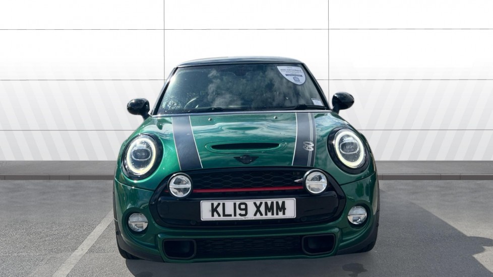 MINI Hatchback 2.0 60 Years Edition II 3dr Auto Petrol Hatchback - Image 3
