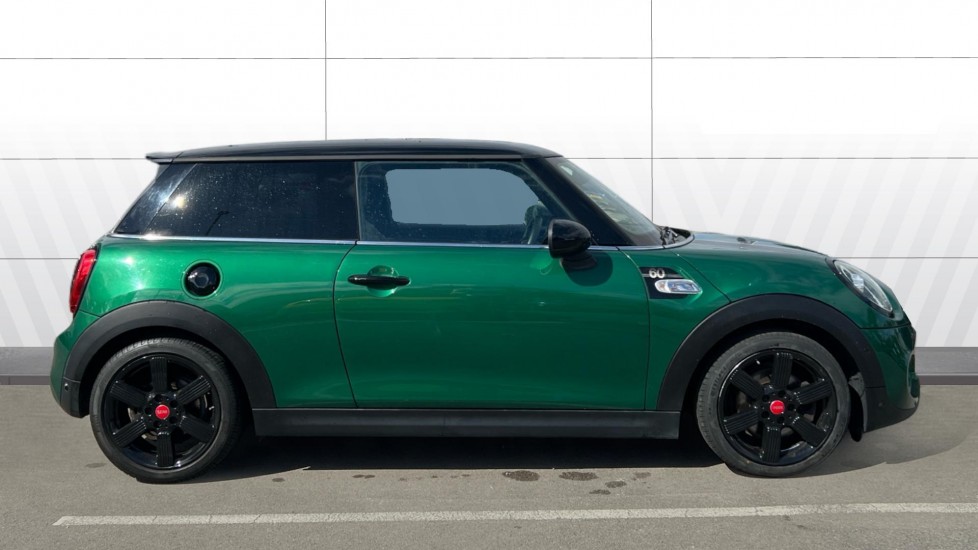 MINI Hatchback 2.0 60 Years Edition II 3dr Auto Petrol Hatchback - Image 5