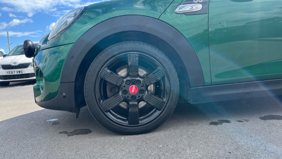MINI Hatchback 2.0 60 Years Edition II 3dr Auto Petrol Hatchback - Image 7