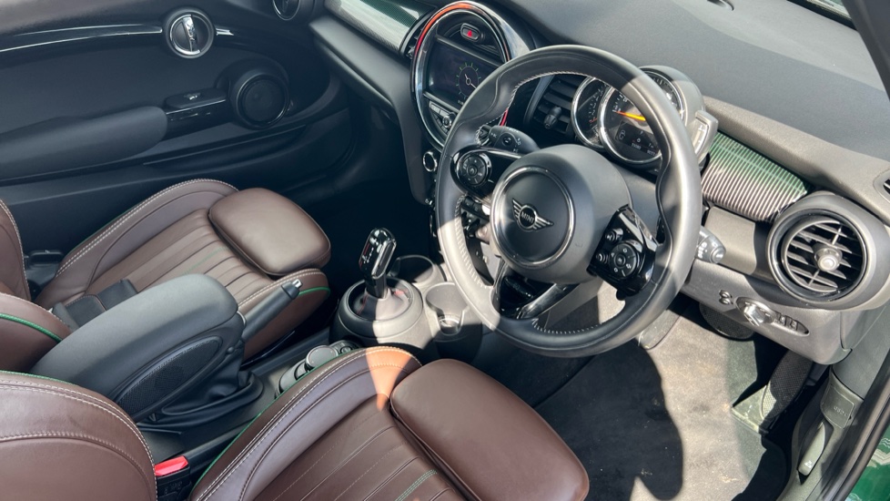 MINI Hatchback 2.0 60 Years Edition II 3dr Auto Petrol Hatchback - Image 11