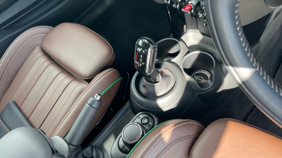 MINI Hatchback 2.0 60 Years Edition II 3dr Auto Petrol Hatchback - Image 13