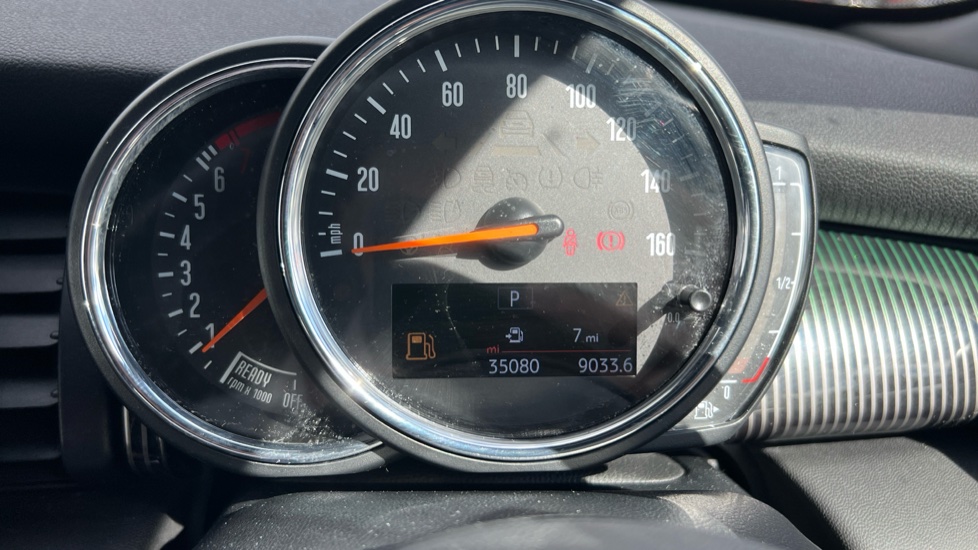 MINI Hatchback 2.0 60 Years Edition II 3dr Auto Petrol Hatchback - Image 18