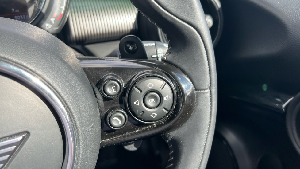MINI Hatchback 2.0 60 Years Edition II 3dr Auto Petrol Hatchback - Image 19